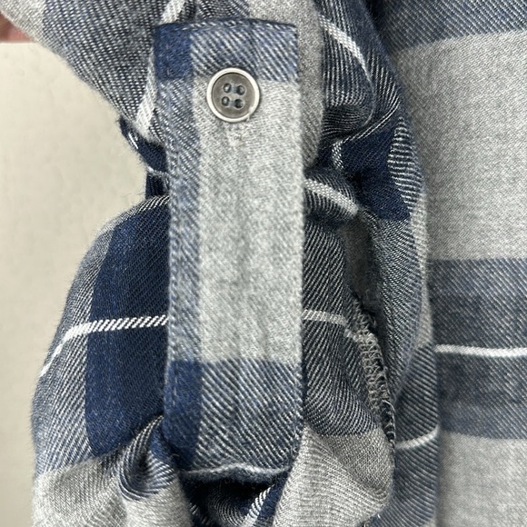 bella dahl Ryann Frayed Hem Blue and Grey Plaid Flannel Button Down Shirt Size S - Picture 8 of 16